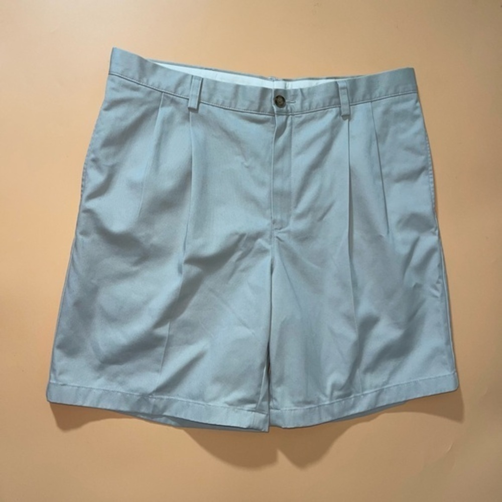 L.L. Bean Men's Khaki  Front Shorts